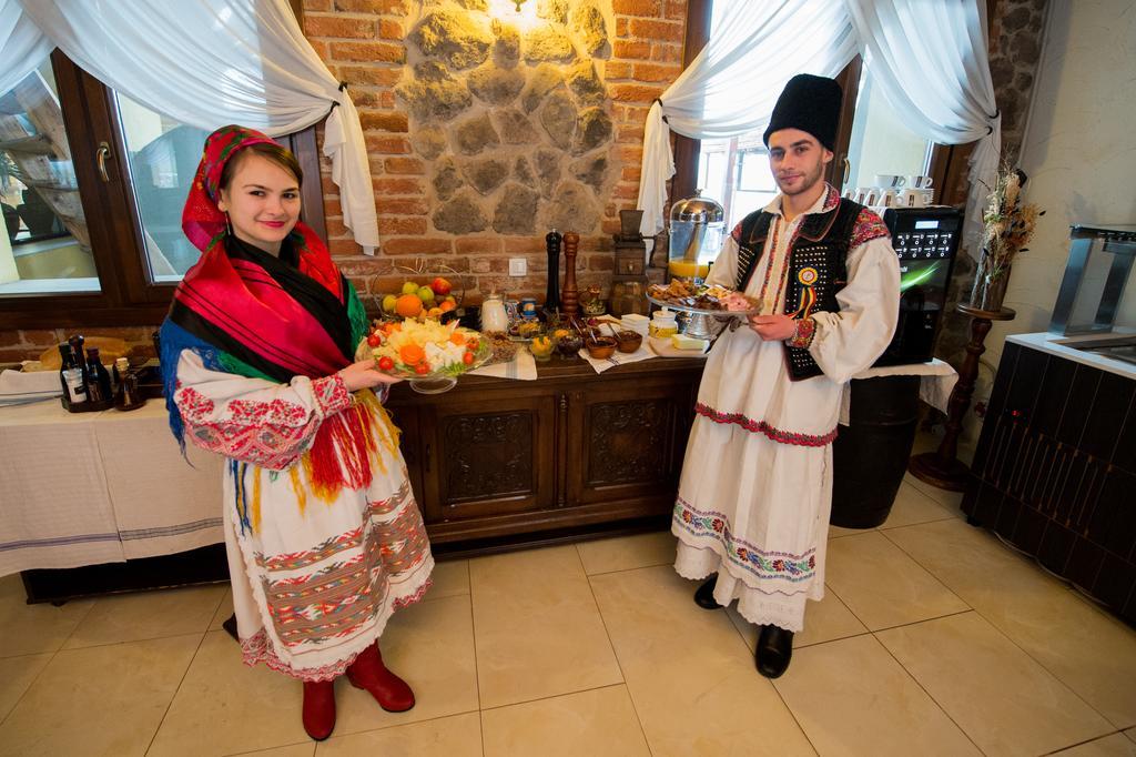 Hanul Moara Cu Noroc Ineu  Екстер'єр фото